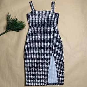 Houndstooth Midi Dress w/ Split - Size M